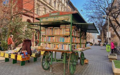 «Mozgó Könyvek»: Las librerías únicas de Budapest